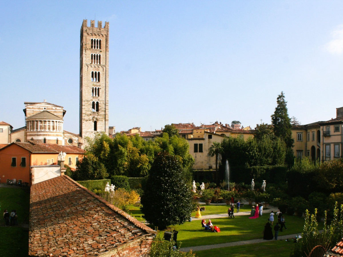 Lucca, gardens and the tower of San Frediano